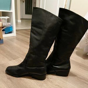 Laura Scott Black Ankle Boots